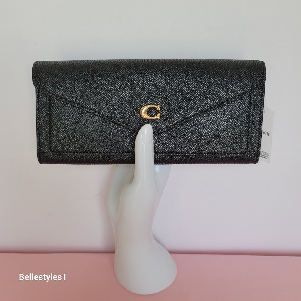 COACH Wyn Envelope Crossgrain Leather Wallet- Black color⭐
